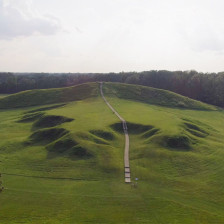 Tumulus du Poverty Point World Heritage Site près d’Epps, Louisiane