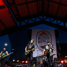 Musiciens jouant au Mudbug Madness Festival à Shreveport, en Louisiane